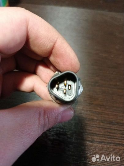 Датчик давления топлива toyota 89458-22010