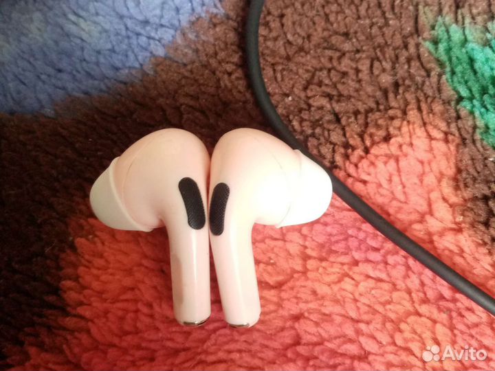 Наушники Apple pro