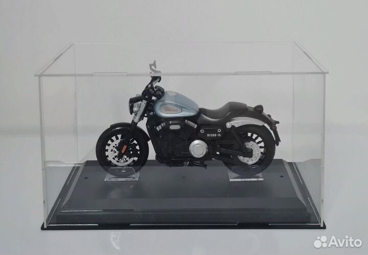 Модель мотоцикла Benda BD300-15