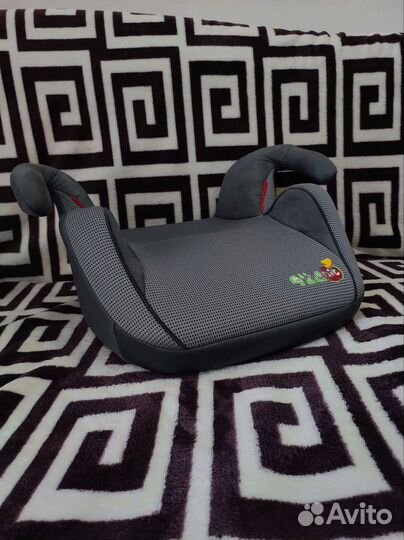 Детский бустер автомобильный