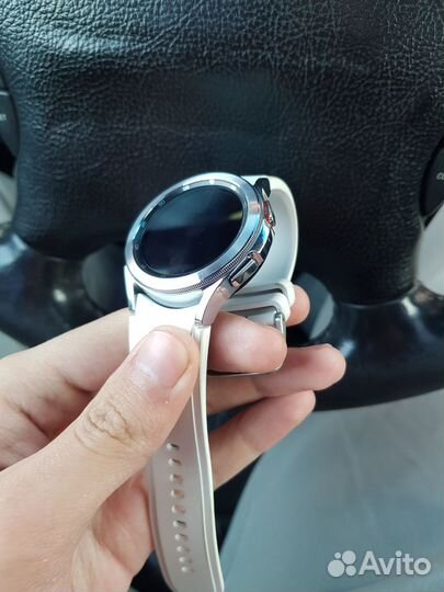 Samsung Galaxy Watch4 Classic