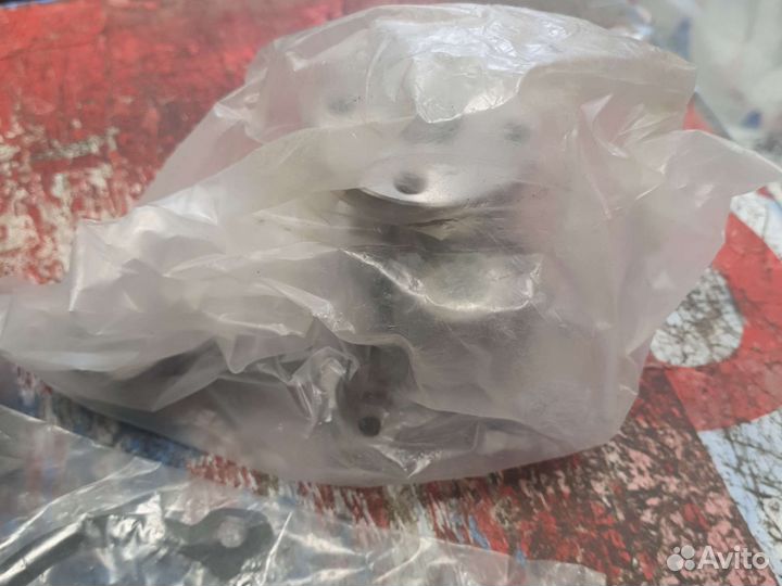 Помпа Focus 1/2 Fiesta, Fusion, Mazda