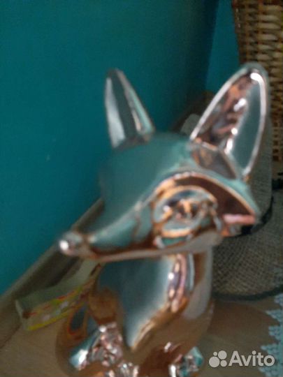 Лиса фарфор -интерерная