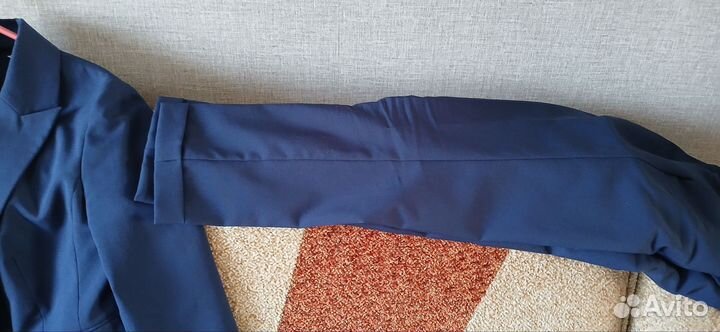 Офисный женский костюм