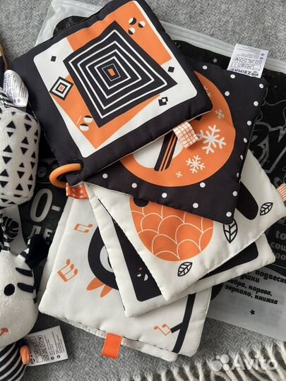 Подвесная развивающая игрушка для малышей