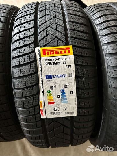 Pirelli Winter Sottozero 3 255/35 R21 и 285/30 R21