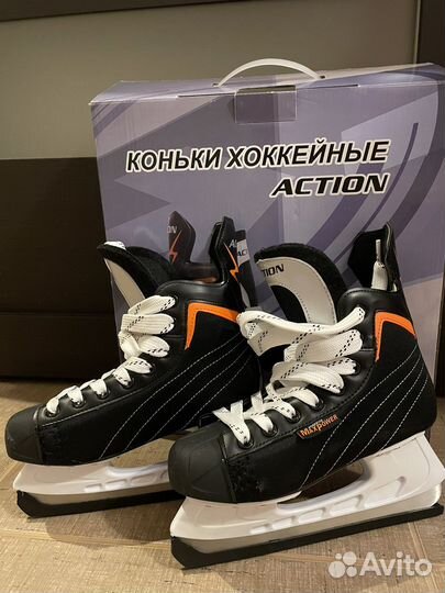 Коньки хоккейные детские 35 размер