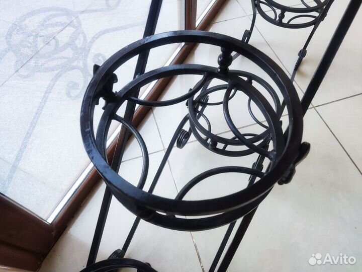 Подставка под цветы метал кованная