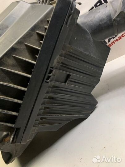 Корпус воздушного фильтра Nissan Almera N16 седан