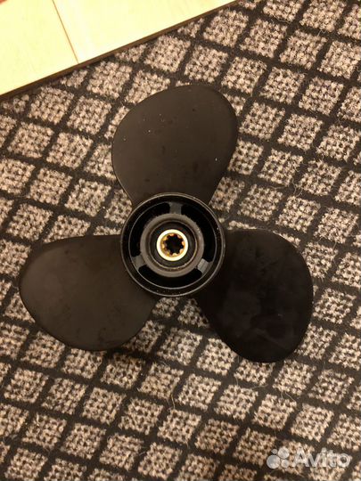 Винт для мотора