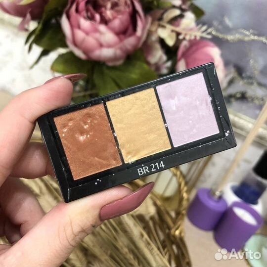 Шелковые тени для век Shiseido