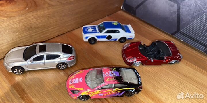 Металлические коллекционные автомобили