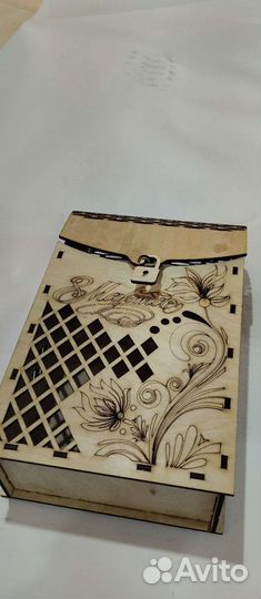 Коробка подарочная деревянная