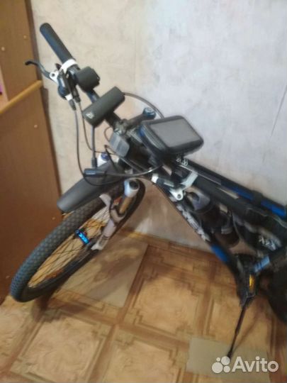 Trek 4900