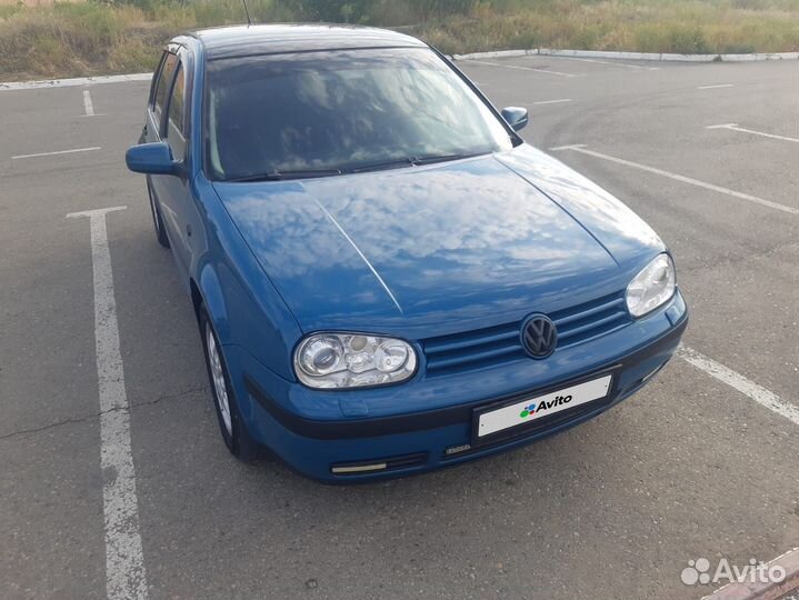 Volkswagen Golf, 2003
