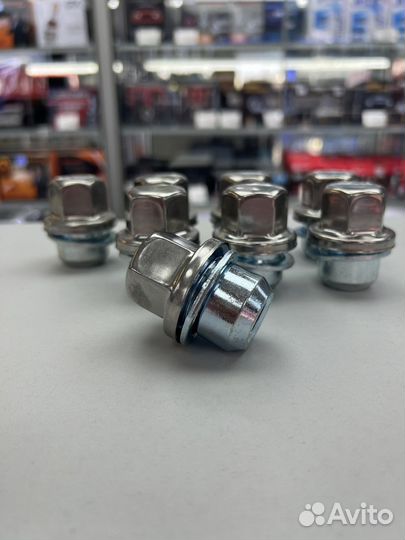 Гайка колесная для range rover Discovery 2