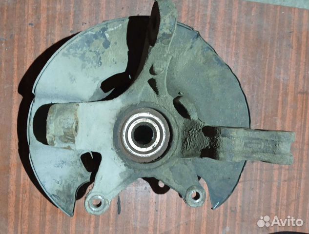 Кулак поворотный левый Акура MDX