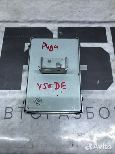 Блок управления топливным насосом Infiniti M35 Y50