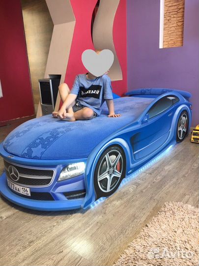 Кровать машина