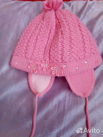 Шапочка демисезонная на девочку