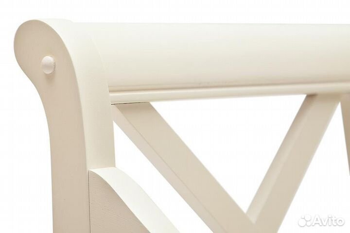 Скамейка деревянная