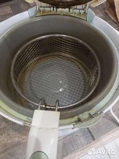 Фритюрница бу philips