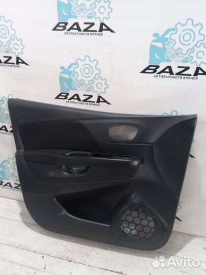 Обшивка двери передней левой Renault Kaptur