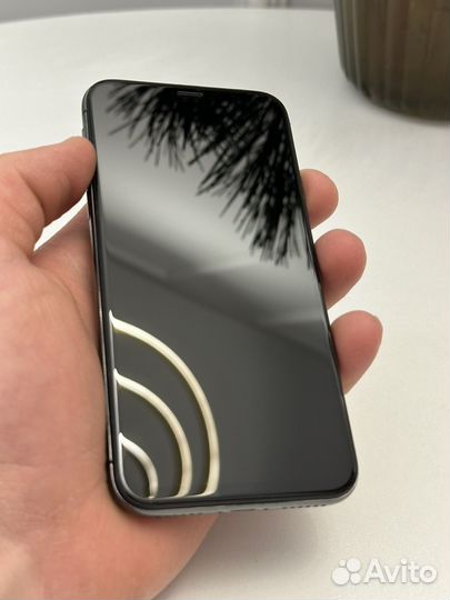iPhone X, 64 ГБ
