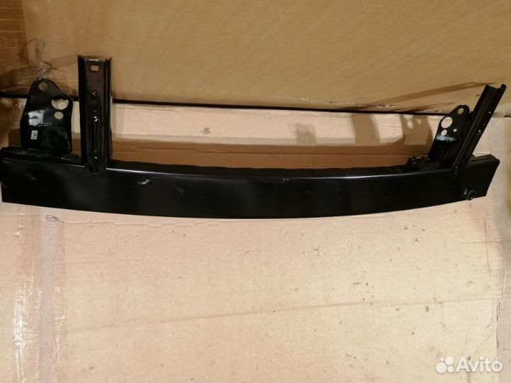 Усилитель бампера передний Hyundai Solaris