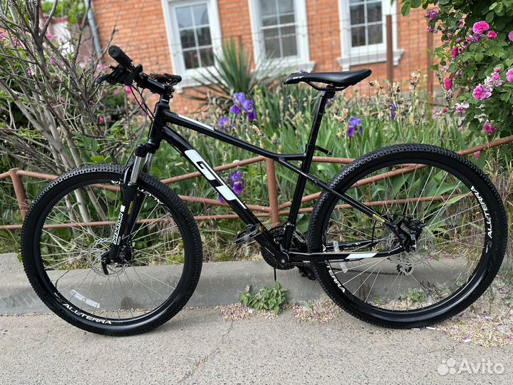 Велосипед GT agressor sport 27.5