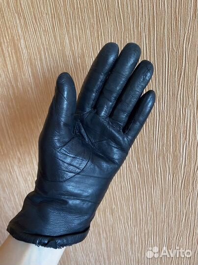 Перчатки женские разные