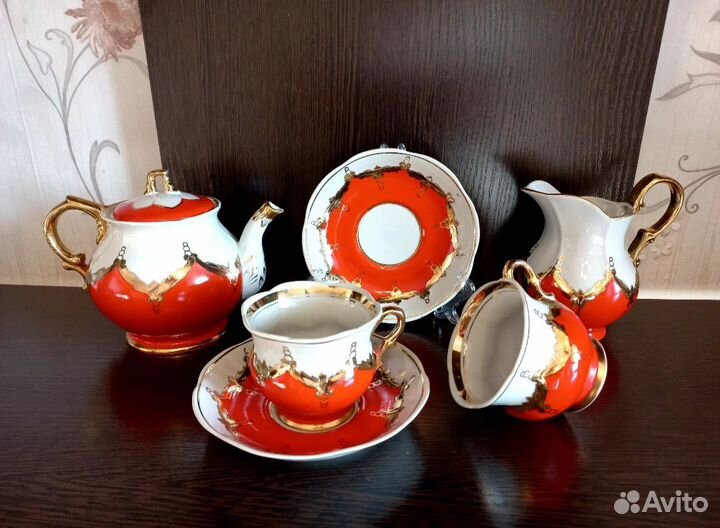 Часть чайного сервиза 