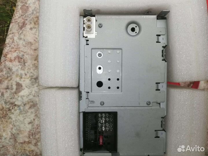 Магнитола VW (с кодом)