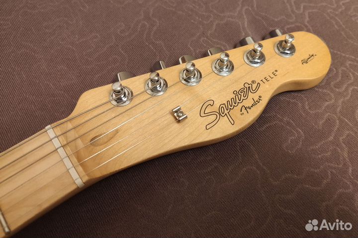 Электрогитара Squier Telecaster с чехлом