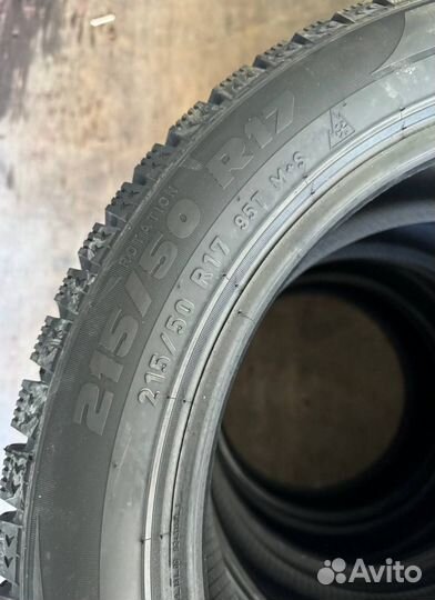 Pirelli Formula Ice 215/50 R17 95T