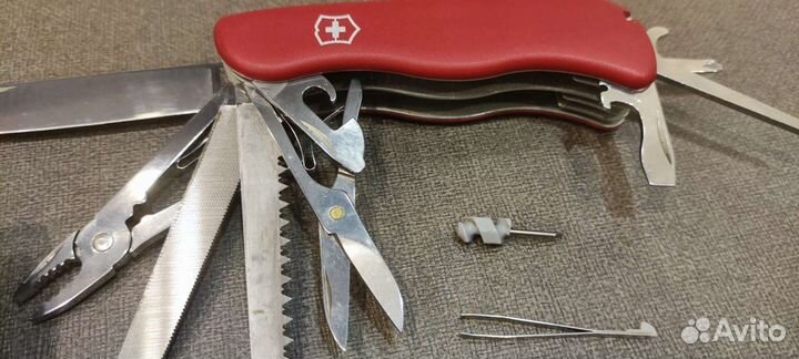 Нож складной Victorinox Work Champ