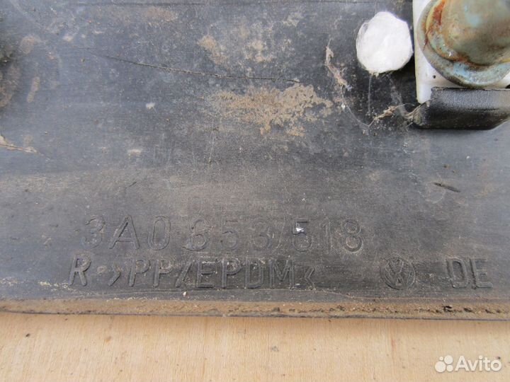 Молдинг двери Volkswagen passat b4