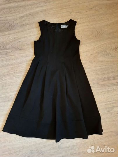 Школьные блузки, юбки, свитер.146