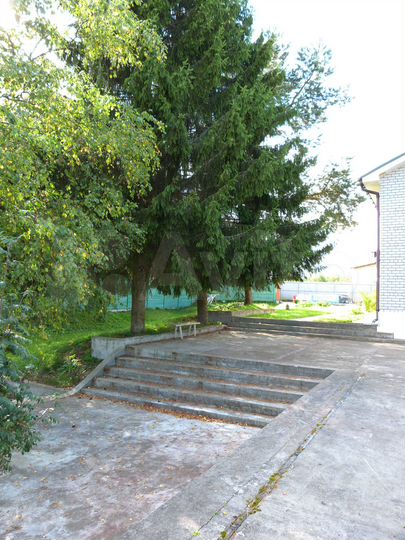 Дом 320 м² на участке 73 сот.