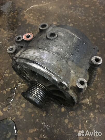 Генератор Мерседес 210 2.2 611