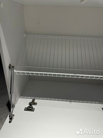 Тумба под обувь белая