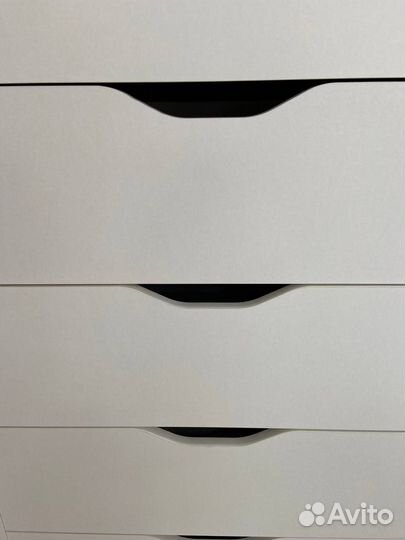 Комод для оджеды с вешалкой, новый