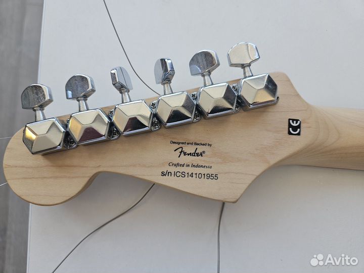 Электрогитара fender squier bullet Stratocaster