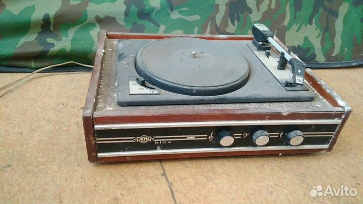 Проигрыватель винила