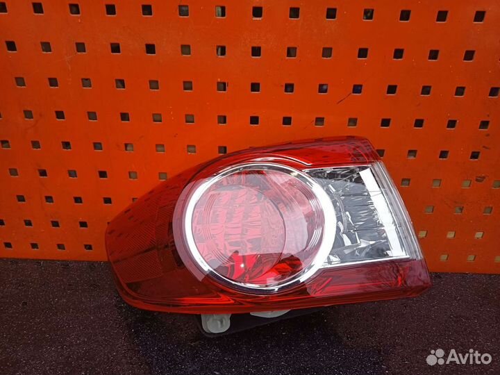 Фонарь Toyota Corolla рестайлинг