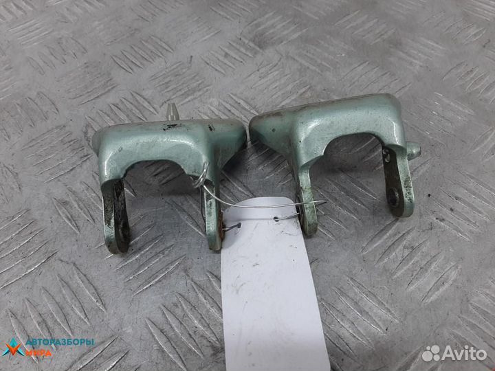 Петля двери Peugeot 307 2003