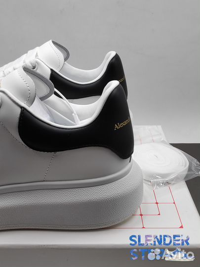 Кроссовки Alexander McQueen Oversized Sneaker Whit