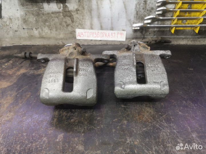 Суппорт тормозной задний Audi A4 A5 Q5 поштучно