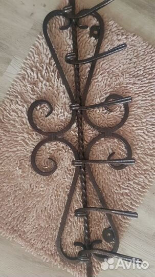 Вешалка кованая