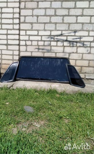 Заднее стекло 2115